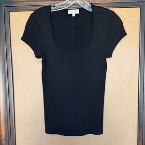 Michael Stars Classic Black Short Sleeve Top
